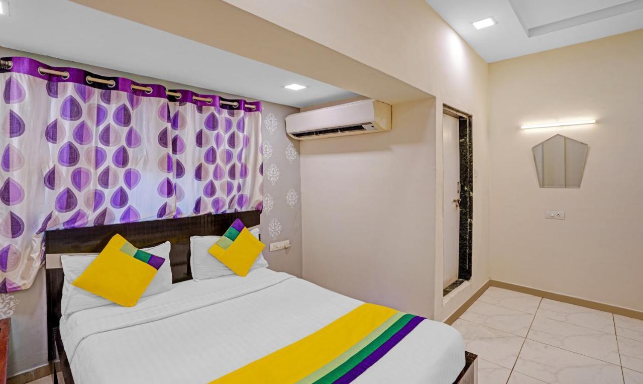 Itsy Hotels Aakash,100 Mts From Sardar Patel Stadium Ahmedabad Bagian luar foto