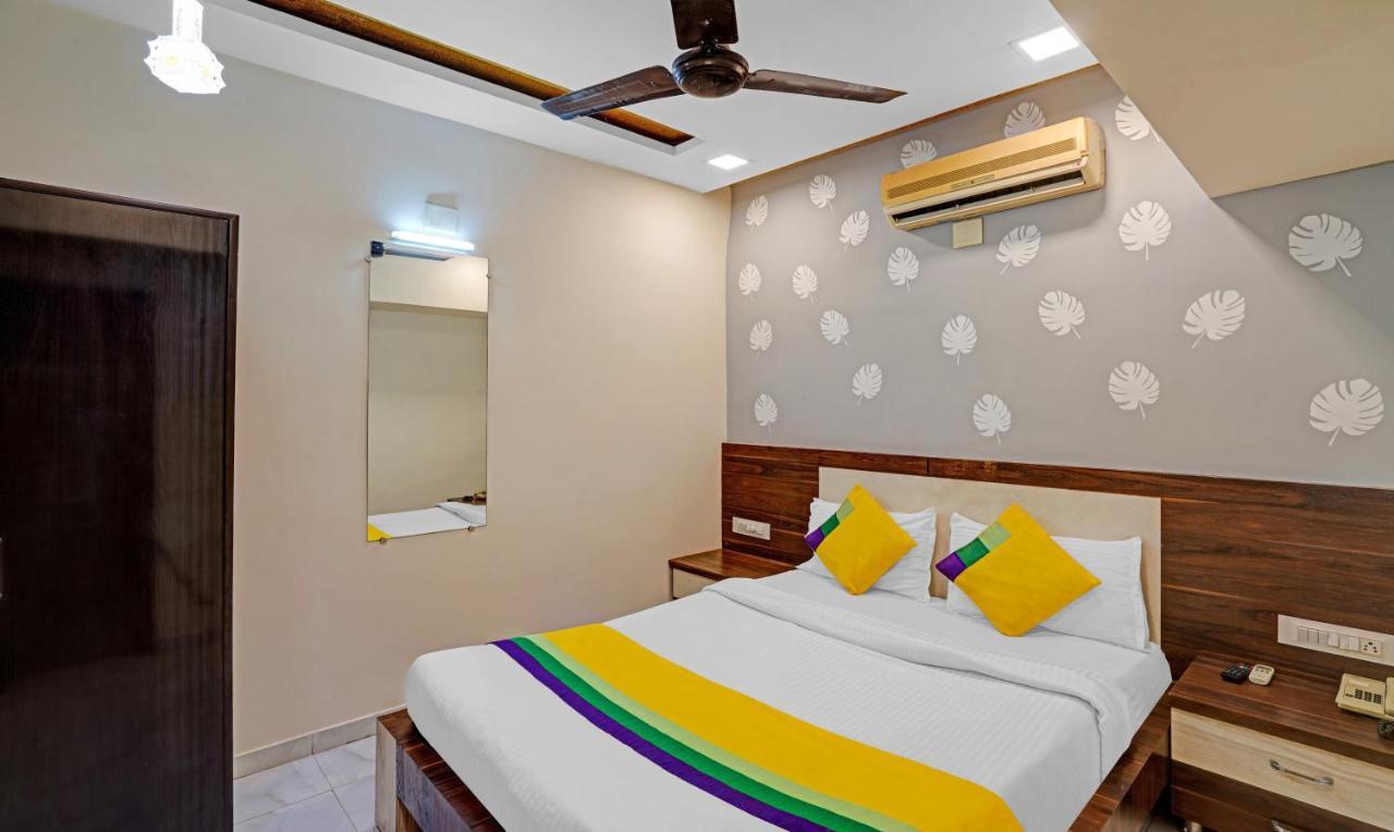 Itsy Hotels Aakash,100 Mts From Sardar Patel Stadium Ahmedabad Bagian luar foto