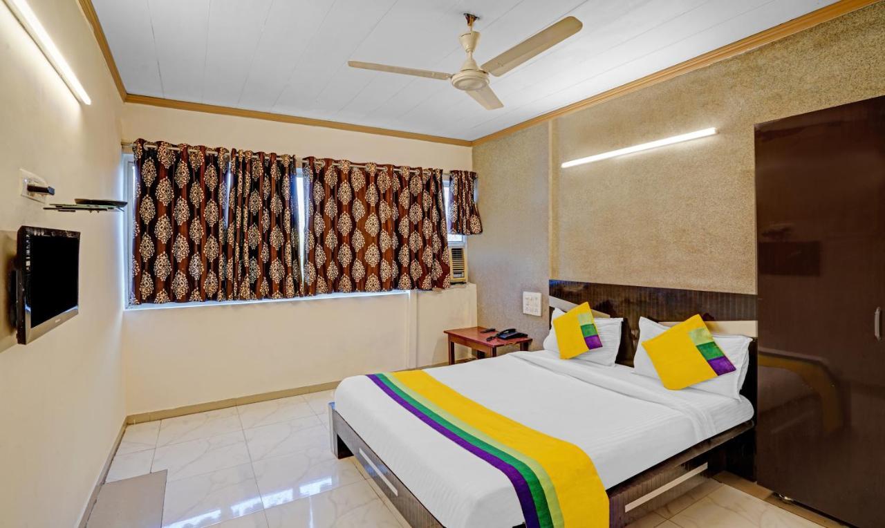 Itsy Hotels Aakash,100 Mts From Sardar Patel Stadium Ahmedabad Bagian luar foto